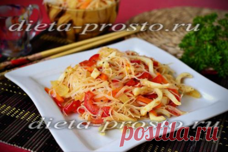 Фунчоза с кальмарами и овощами: рецепт