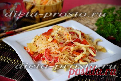 Фунчоза с кальмарами и овощами: рецепт