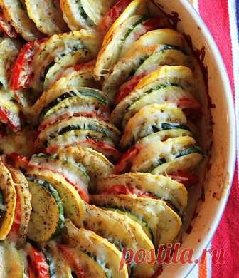 Кабачки с чесноком - закуски и салаты