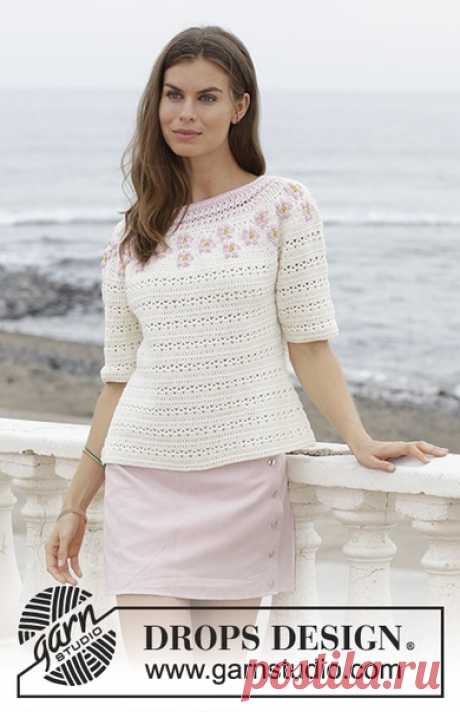 Джемпер Petite Fleur

Размеры: S - M - L - XL - XXL - XXXL
Вам потребуется: пряжа DROPS MERINO EXTRA FINE от Garnstudio
500-550-600-650-750-800 г цвет 01, натуральный;
50-50-50-100-100-100 г цвет 16, светло-розовый;
50-50-50-50-50-50 г цвет 30, «Горчица»;

крючок № 4 мм.
Плотность вязания: 18 ст.с/н х 9 р. = 10 см х 10 см.
Схема узора: см. схемы A.1-A.4.

Примечания:
Каждый ряд вяжите с поворотом и соединяйте в конце/начале ряда:
В начале ряда со ст.с/н вместо первого ст.с...