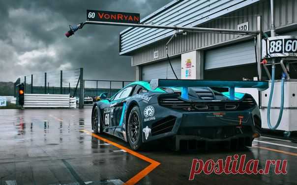 McLaren MP4-12C GT3 / Только машины