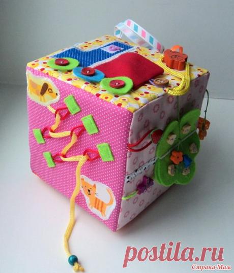 Развивающие кубики.