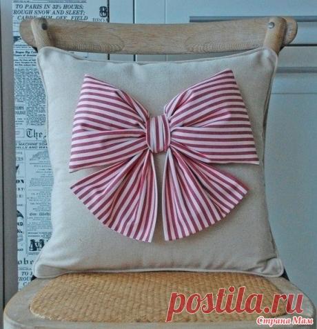 Декоративные подушки с бантиками. Идеи