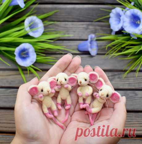 PDF Мышонок. FREE amigurumi crochet pattern. Бесплатный мастер-класс, схема для вязания игрушки амигуруми крючком. Вяжем игрушки своими руками! Мышка, мышь mouse, ratón, rato, souris, maus, fare, マウス, mysz, myši, крыса, rat, rata, rato ratte. #амигуруми #amigurumi #amigurumidoll #amigurumipattern #freepattern #freecrochetpatterns #crochetpattern #crochetdoll #crochettutorial #patternsforcrochet #вязание #вязаниекрючком #handmadedoll #рукоделие #ручнаяработа #pattern #tutorial #häkeln #amigurumis