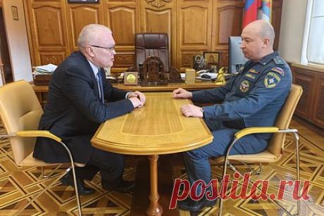 В российском городе произошел выброс хлора. В городе Кирово-Чепецк Кировской области произошел выброс хлора. Об этом сообщил губернатор региона Александр Соколов. «Утром жители города почувствовали резкий запах в районе автозаправки. Спасатели провели и продолжают проводить замеры предельно допустимой концентрации веществ — не превышена», — написал он.