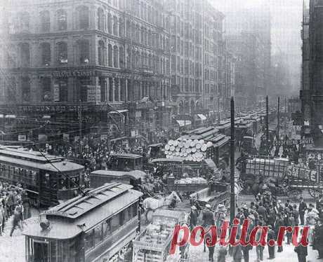 Час пик, Нью-Йорк, 1905 г. / Историческая справка