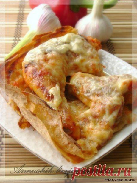 Лаваш с курицей запечёный..