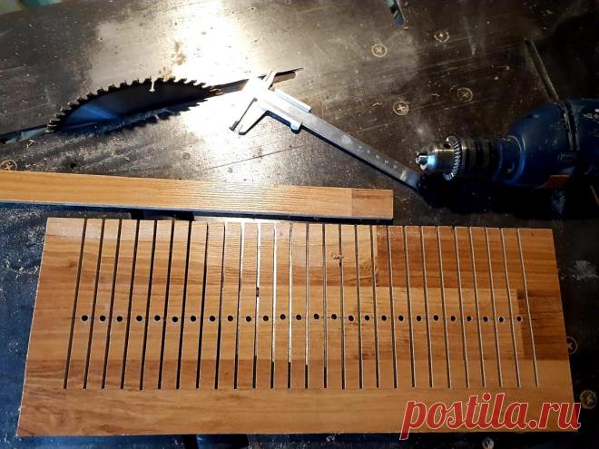 Мой дедушка сделал бёрдышко из дерева. Теперь его правнуки, мои дети, с радостью ткут травяные коврики | Живые вещи | Яндекс Дзен