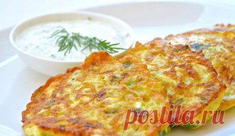 Кабачковые оладьи, рецепт с сыром и чесноком