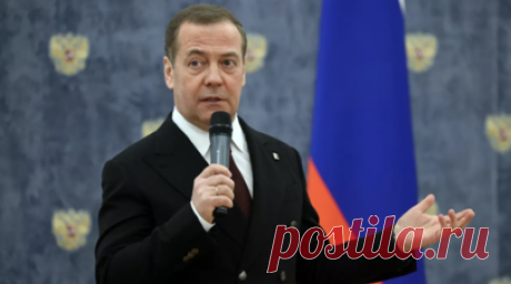 Медведев: там, где появляются янки, — жди беды. Там, где появляются янки, — жди беды, заявил зампред Совбеза России Дмитрий Медведев. Америка и её сателлиты пытаются распространить свои стратегические границы практически на все регионы мира, подчеркнул он, выступая на марафоне «Знание.Первые» в рамках Всемирного фестиваля молодёжи. Читать далее