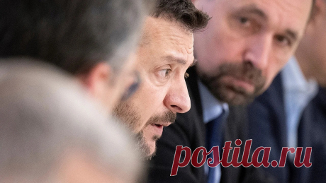 Лидер партии reform uk Найджел Фарадж предложил Владимиру Зеленскому рассмотреть возможность вступить в переговоры с Россией, информирует издание Daily Mirror.