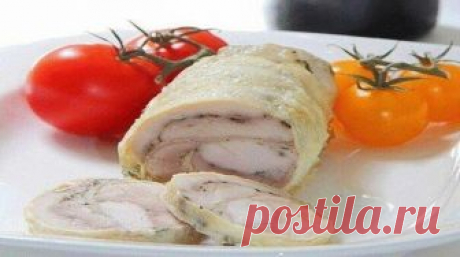 Куриный рулет — отличная замена любой колбасы! Во-первых вы будете уверенны в надлежащем качестве этого продукта, а во-вторых - готовится рулет очень быстро и просто!