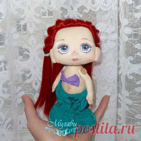 АВТОРСКИЕ КУКЛЫ И ТЕДДИ 👸🐘 в Instagram: «Дом нашла. Русалочка, рост 17 см, ручки и ножки подвижны. Вся одежда сьемная. 2300 + доставка. #milyavy #миляви #Милявочки #милявки»