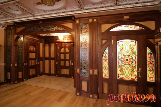 LUX999 –производственная компания осуществляющая полную комплектацию объектов элитными интерьерами изготовленными из дерева. Специализация - изготовление изделий из ценных пород древесины. Ассортимент: элитные входные двери, элитные межкомнатные двери, элитные межкомнатные арки и порталы, межкомнатные перегородки, встроенные шкафы и гардеробные комнаты, элитная мебель на заказ, стеновые панели и потолки из дерева, рабочие кабинеты и библиотеки, отделка элитных офисов, гостиниц, квартир