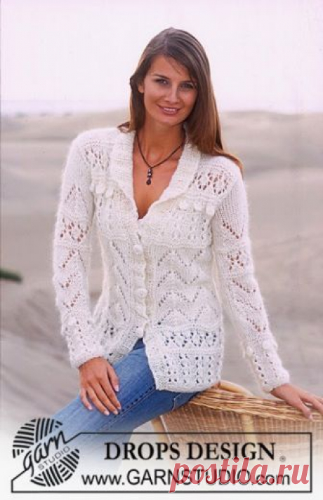 Два чудесных летних жакета спицами и крючком 
Белый ажурный жакет

Вам потребуется: 200-250-250-300-300 г пряжи (100% шерсть, 180 м/50 г), 150-150-200-200-200 г (58% мохер, 19% шерсть, 23% полиамид, 280 м/50 г); прямые и круговые спицы № 7; крюч…