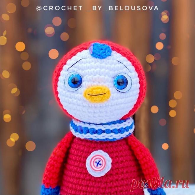 PDF Лоло и Ёлка крючком. FREE crochet pattern; Аmigurumi toy patterns. Амигуруми схемы и описания на русском. Вязаные игрушки и поделки своими руками #amimore - пингвин, пингвинята, пингвинчик, пингвинёнок, птица, птичка.