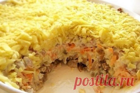 Слоеный салат «Бонапарт» с курицей, рецепт — Вкусо.ру