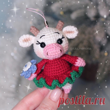 PDF Коровка Малышка крючком. FREE crochet pattern; Аmigurumi animal patterns. Амигуруми схемы и описания на русском. Вязаные игрушки и поделки своими руками #amimore - корова, маленькая коровка, телёнок, бык, бычок.