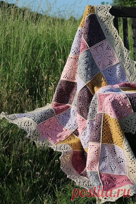 Очень красивый плед мотивами
Nature's Walk Blanket by Sandra Paul