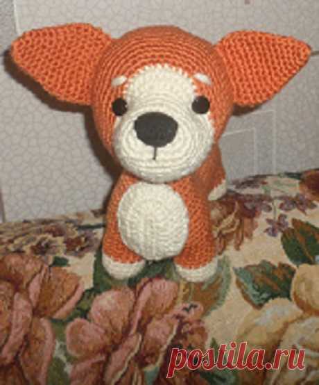 Пес корги, связанный крючком.