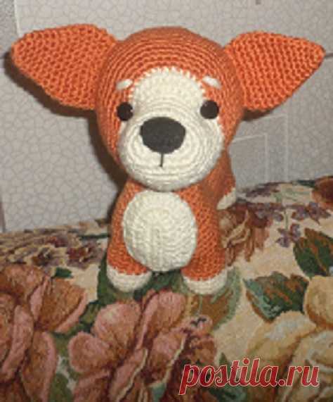 Пес корги, связанный крючком.