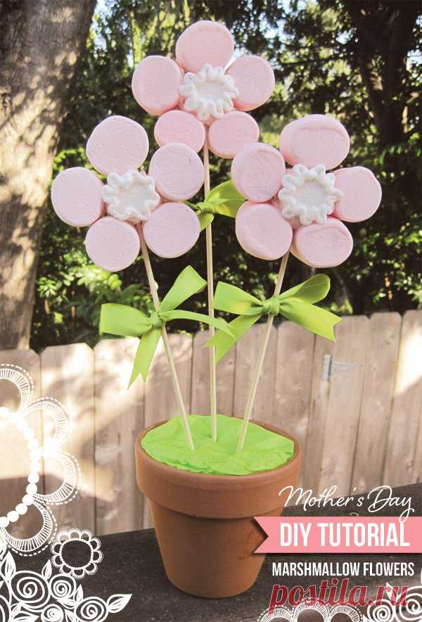 DIY Tutorial: Mother's Day Marshmallow Flower Pops // Hostess with the Mostess®