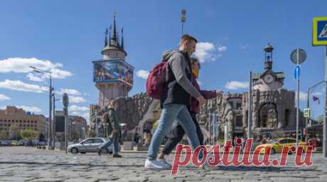 В Московском зоопарке умер медведь Диксон. В Московском зоопарке умер медведь Диксон, причиной смерти стала острая сердечно-лёгочная недостаточность, животное скончалось во сне. Читать далее