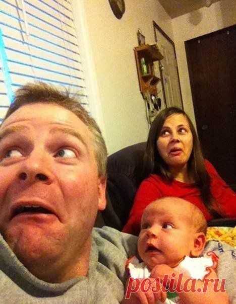 Хотите оригинально сфоткаться с младенцем? Скопируйте его выражение лица / Взлом логики