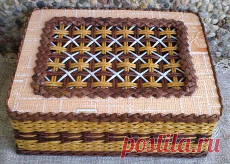 Плетение из газет. Мастер-класс на крышку с цветным узором из трубочек.
