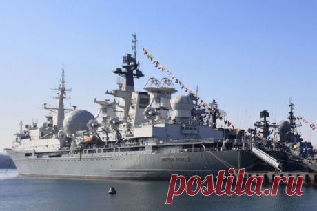 Россия достигла 100% импортозамещенности в военном судостроении. В 2024 году ВМФ получит 12 надводных кораблей и четыре подводные лодки.