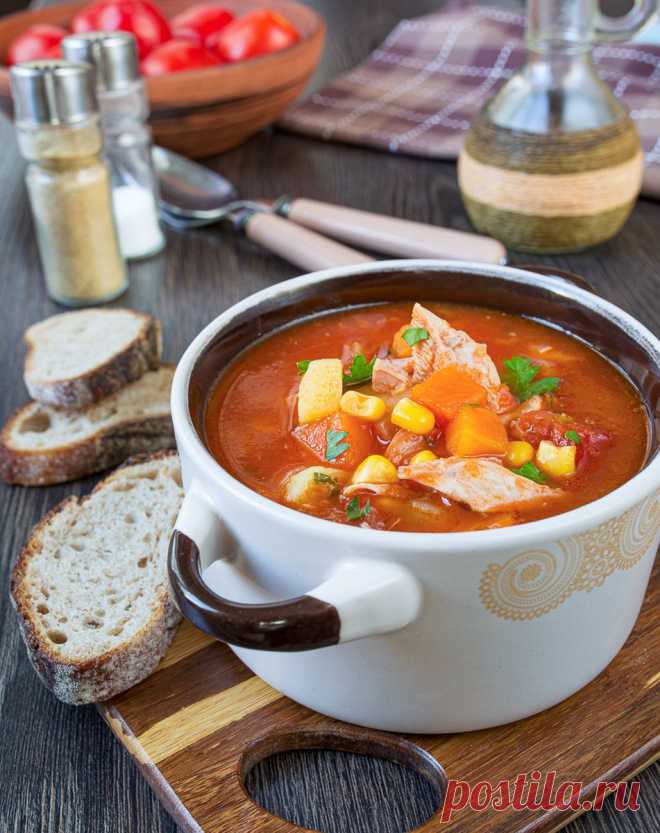 Томатный суп с тыквой и курицей