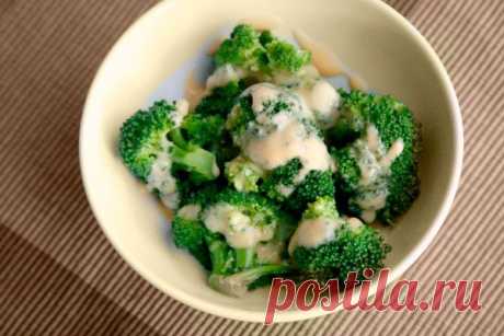 brokkoly-v-chesnochno-sirnom-souse.jpg (600×400)