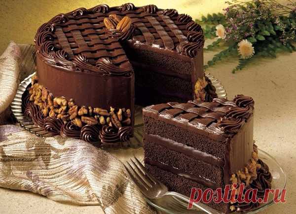 Торт «Черная магия» на кефире с кофе Отличный шоколадный торт.