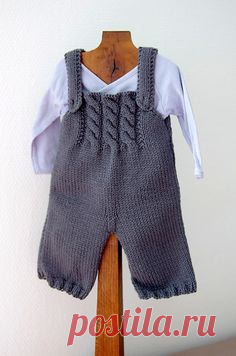 La salopette by: http://pinterest.com/berlilechat/