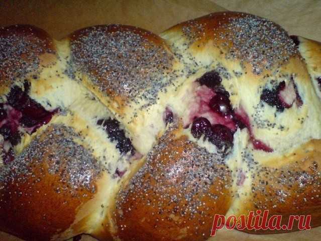 ПЛЕТЁНКА С МАКОВО-ВИШНЁВОЙ НАЧИНКОЙ