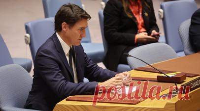 Трюдо: чествование эсэсовца стало надругательством над жертвами холокоста. Премьер Канады Джастин Трюдо сожалеет о том, что аплодировал стоя украинскому эсэсовцу Ярославу Гуньке, который оказался в канадском парламенте в момент прибытия туда Владимира Зеленского. По словам политика, таким образом канадские власти надругались над памятью миллионов людей, в том числе над жертвами холокоста. Читать далее