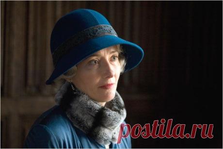 Emma-Thompson-blue-hat-and-coat-in-2008_brideshead_revisited.jpg (600×400)