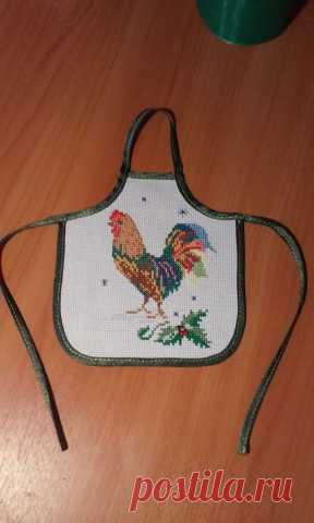 Фартучек на бутылку Шампанского "Петя" )