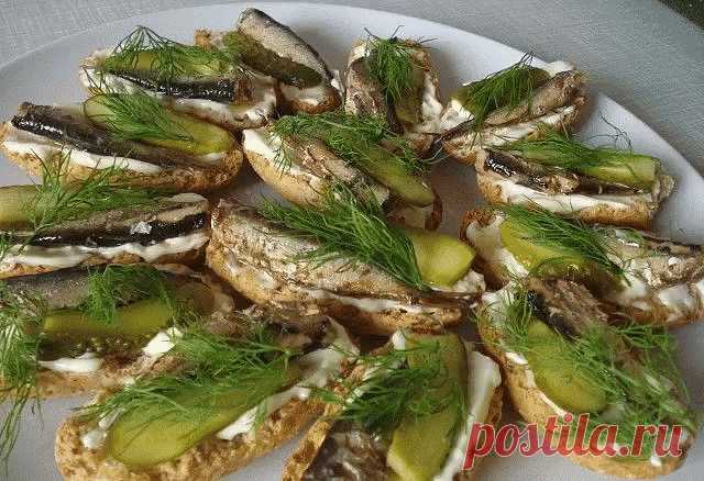 Бесподобные бутербродики со шпротами | OK.RU