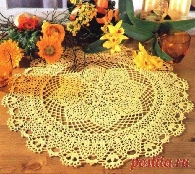 Вяжем нежную салфетку круглой формы