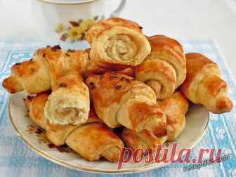 Кифлички (соленки) с извара, без набухвател
