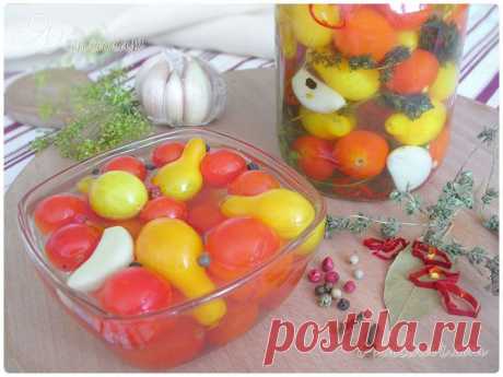 Пряные маринованные помидоры черри