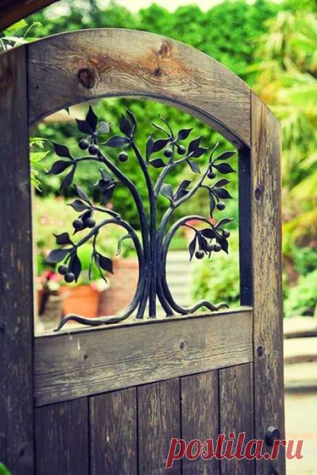 Пройдемте в сад? Я покажу вас розам.

Ричард Шеридан