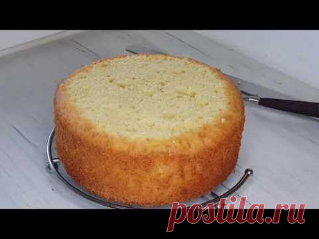 Бисквит для торта на шампанском 
Изумительный ароматный и очень вкусный бисквит для торта на шампанском. Текстура получается пористой и влажной. Этот бисквит так же можно использовать как самостоятельный десерт и подавать в качестве пирога.
Ингредиенты:- Яйца 3 штуки - Соль 1 щепотка - Сахар 170 грамм - Мука 220 грамм - Рахрыхлитель 1 чайная ложка - Шампанское 100 миллилитров - Сливочное масло 65 грамм