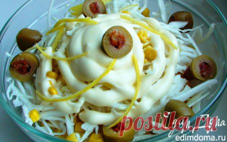 Салат с мясом криля, капустой и кукурузой