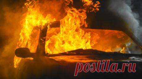 В Красноярске прохожие спасли двух детей из горящей машины. Прохожие спасли двух детей из горящего автомобиля в Советском районе Красноярска. Читать далее