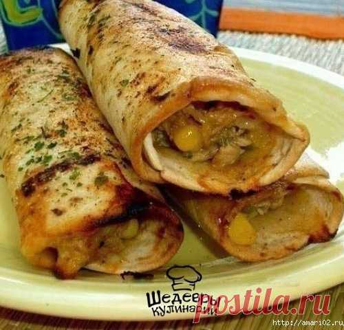 Запеченные куриные роллы в лаваше