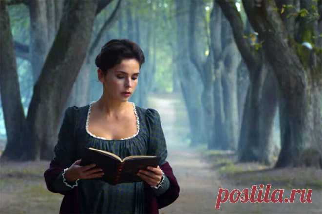 «Играла эскортницу, теперь Татьяну Ларину». Сеть оценила нового «Онегина». Только недавно на одном из стриминговых сервисов прошла премьера второго сезона «Жизни по вызову» о трудных буднях элитных проституток, и вот его создатель, режиссер Сарик Андреасян, уже представил трейлер своего нового фильма «Онегин».