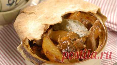 Жаркое с мясом и грибами в горшочках. Пошаговый рецепт с фото