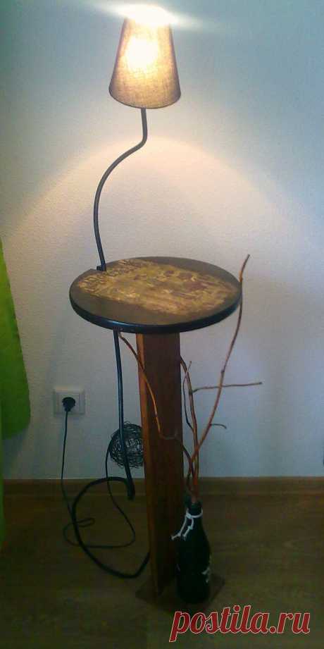 Торшер дерево с металом